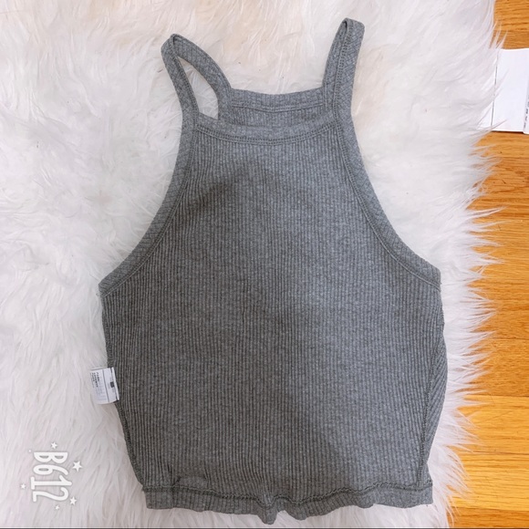 Hollister Crop Top - Picture 2 of 2